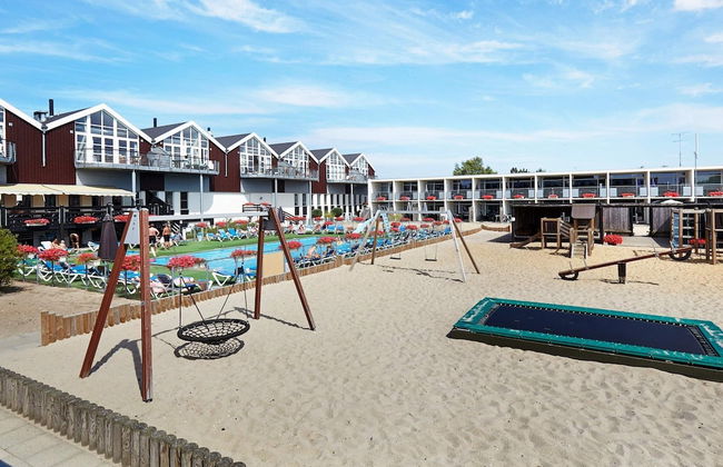 4 Person Holiday Home on Holiday Park in Glesborg - Foto 44