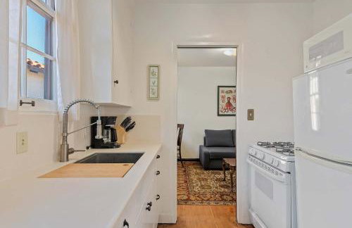 Garden Cottage at Miramar Beach with Shared Deck - Foto 16