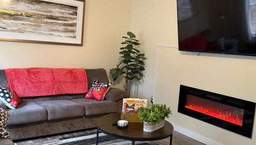 Spacious and tranquil 5br house in charming East Stroudsburg w game room, pets allowed - Foto 3