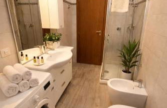 Lucens Domus Appartamento Roma quartiere Trieste - vicino Metro b1 - - Foto 4