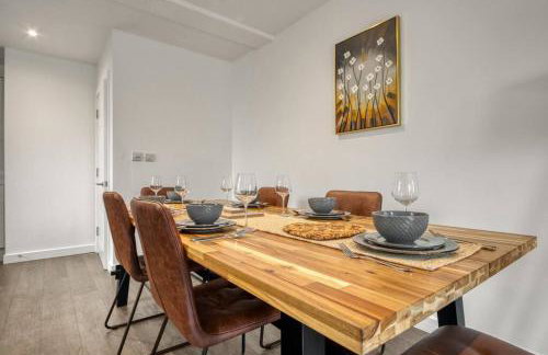 3-Bed, 2-Bath Wembley Apartment with Free Parking - Foto 9