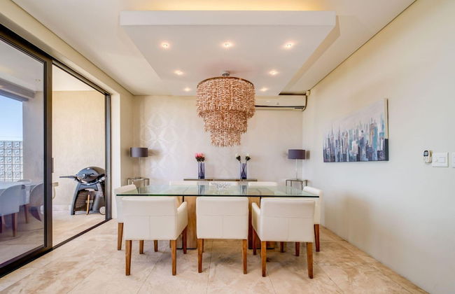 Multi-level Family Villa w Private Pool Views Lions Crest - Foto 45