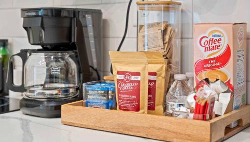 1BR with Parking - Walk to Convention Center & Stadiums - Foto 4