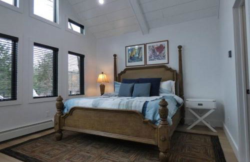 Modern Chalet with Hot Tub and Lake Access - Foto 7