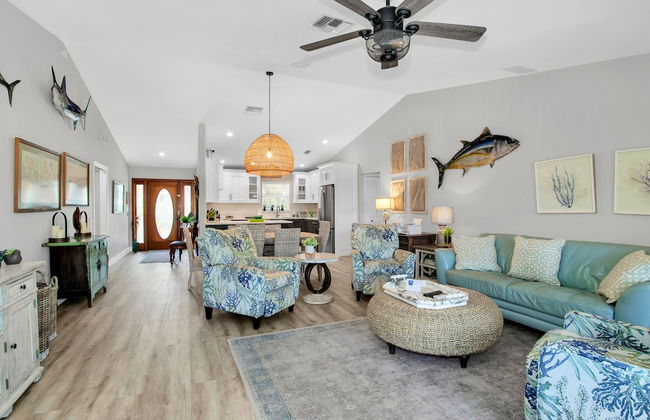 Waterfront Luxury Home With Pool And Boat Dock 3 Bedroom Home by RedAwning - Foto 12