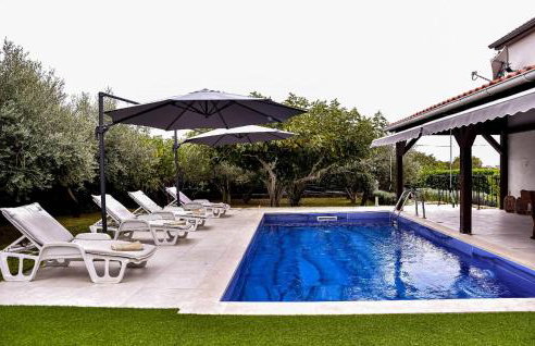 Stunning Home In Smokovic - Photo 6