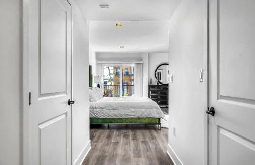 Amazing & Spacious in Heart of Santa Monica- Easy Access to ALL Tourist attractions - Foto 5