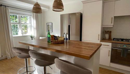 Serene Retreat Sleeps 6 with Garden - Foto 5