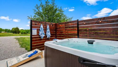 Spacious Home 4BR Fire Pit, Patio Hot Tub - Foto 3