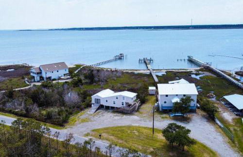 Shipwrecked Shack Waterfront House Boat on Land - Foto 31