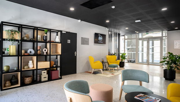 Staycity Aparthotel Bordeaux City Center - Photo 3