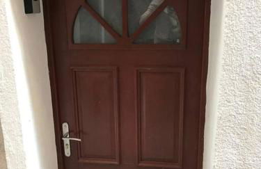 Studio équipé avec Lit rond / baignoire ilot / Table massage Aux Arcs - Foto 7