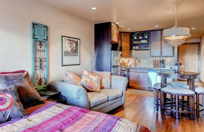 Cedars Lodge Condos by CRMR - Foto 8