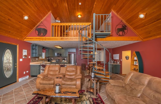 Cabin at Slope's Edge - Photo 13