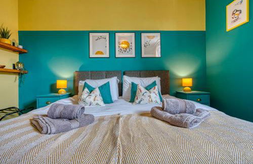 2-Bedroom Modern, Stunning & Stylish Contractor House, Sleeps 4, Prime Portsmouth Location with Free Parking Permit - by Blue Puffin Stays - Foto 29