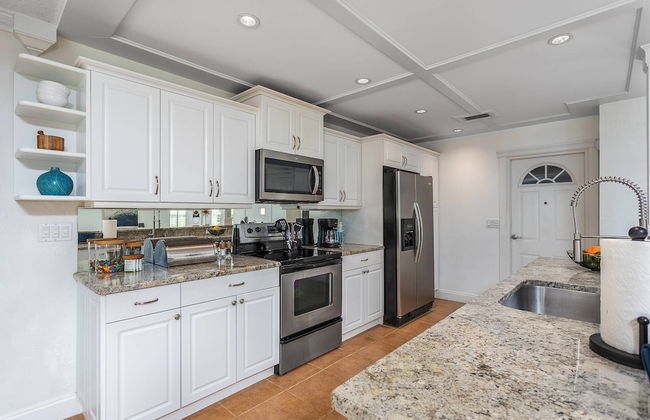 Lilac Mid-century Pool Home - Foto 12