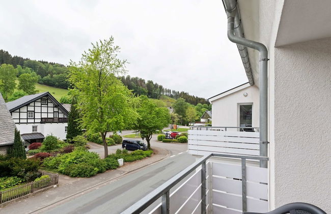 Schones Ferienhaus in Winterberg mit Terrasse - Foto 1
