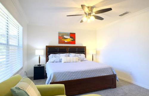 Modern 4BR Home in Regal Palms Resort near Disney - Foto 16