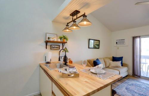 Pet-Friendly Oak Harbor Condo Walk to Lake! - Foto 7