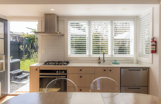 Tahatai Cottage with Spa Pool - Oneroa - Foto 6