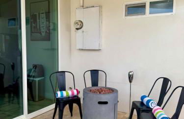 NEW PHX Pool Home With Deep End and Central Location - Foto 26