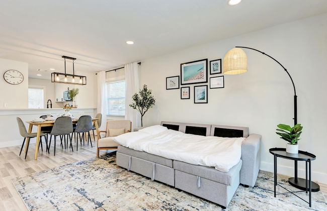 Charming Florida Beach Home w King Bed Patio - Photo 23