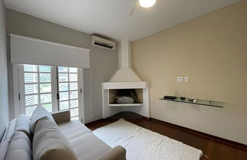 Casa Espaçosa e Tranquila - Granja Viana - Foto 8