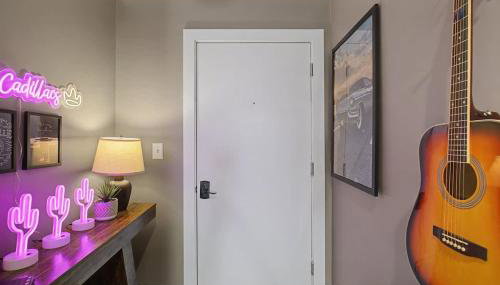 2BR Condo in Walkable Area & 5 mins to Broadway - Foto 2