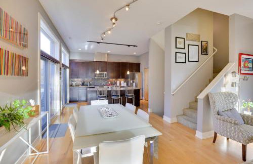 Downtown Condo with Rooftop Patio and City Views! - Foto 11