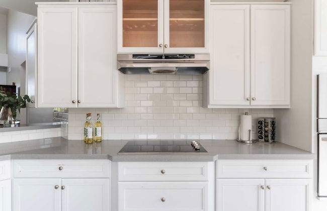 Ivory II By Avantstay Gorgeous Spacious Home w/ Views Close To Old Town - Photo 10