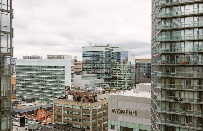 Quickstay - Luxurious 2-Bedroom Condo, Heart Of Toronto - Photo 46