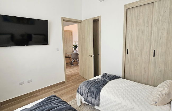 The Beach Spacious 2 Bedroom 2 Bath Apartment on top Floor With Stunning Views - Foto 6