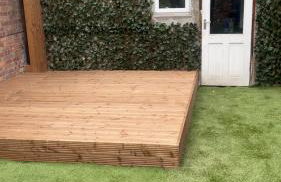 Cozy Two Bedroom Flat 1 Minute from Forest Hill Train Station - Photo 2