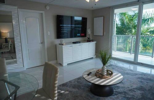 Comforts of Home in Updated Condo by the Beach - Foto 29