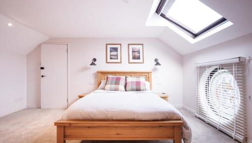 The Loft - Photo 1