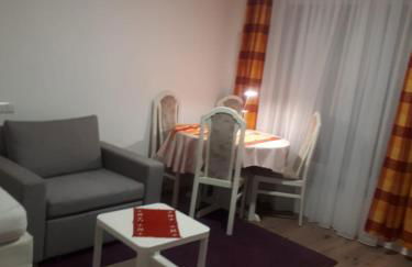 Appartement mit Terrasse - Foto 3