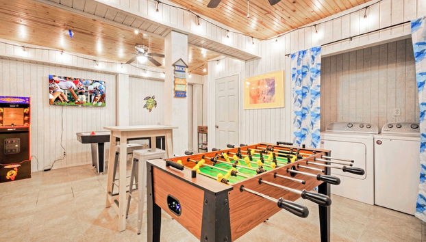 Dapper Dolphin by Avantstay Pool, Game Room - Foto 2, Interior