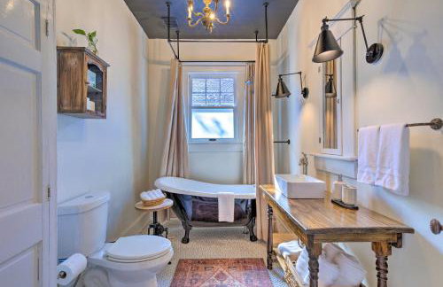 Renovated Historic Home with Yard 2 Mi to Dtwn - Foto 17