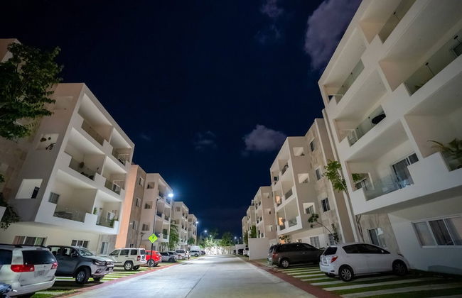 Luxury Apartment With Poll - Photo 72