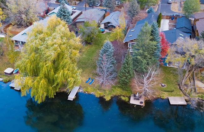 Riverfront Bend by Avantstay Private Dock Kayaks Large Yard w Views Hot Tub - Foto 34