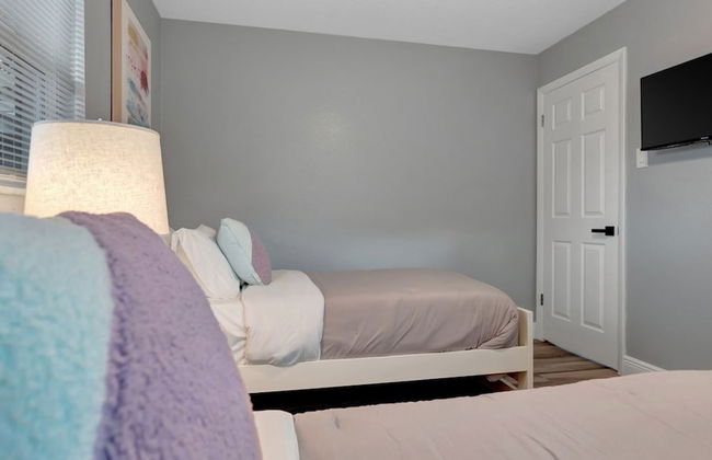 4b 2b w Hot Tub BBQ Firepit 9mins to Beach - Foto 25