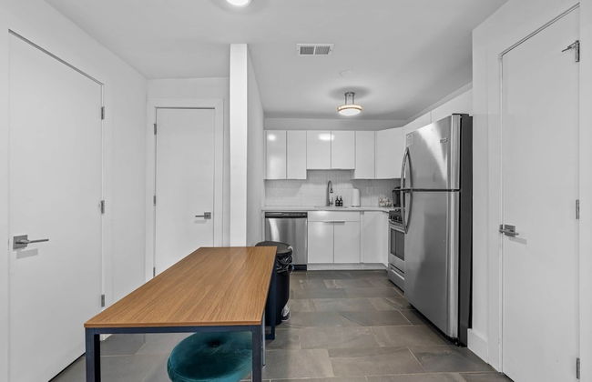 Crescent Furnished Apartments - Photo 45