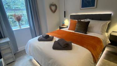 Rock Mill - Luxury 1 Bedroom Apartment 14 with Private Balcony - Foto 5, towels