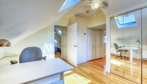 Family Home near NY Beach - Private Workspace - Foto 4