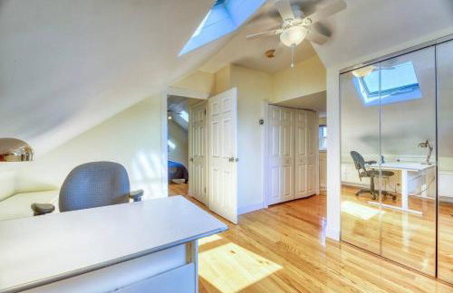 Family Home near NY Beach - Private Workspace - Foto 4
