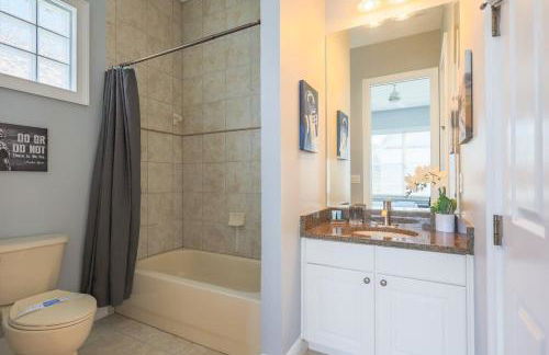 Luxurious Pool Home Overlooking Golf Course - Foto 13