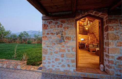 Seafront Villa Kallia & George, By IdealStay Experience - Foto 23