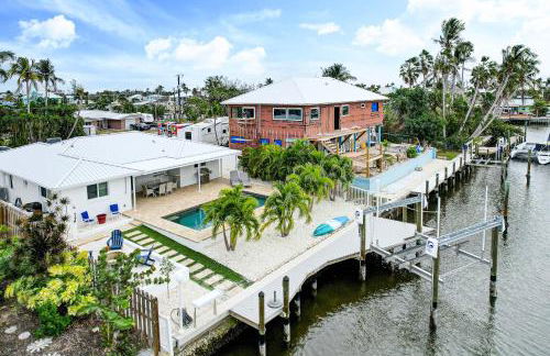 Updated St James City Home on Canal with Pool and Dock - Foto 29