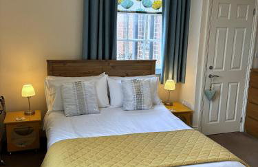 Historic Peel House Serviced Apartments - Photo 13