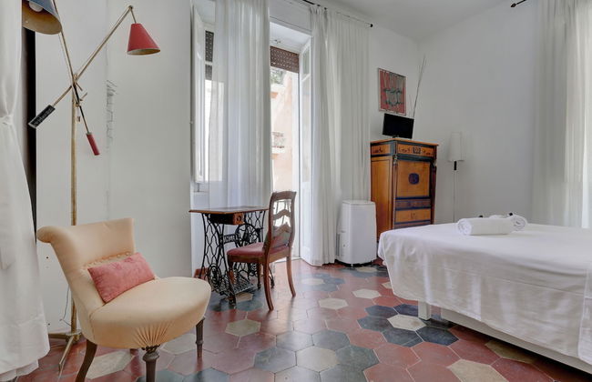 Charming Colosseum - Photo 9